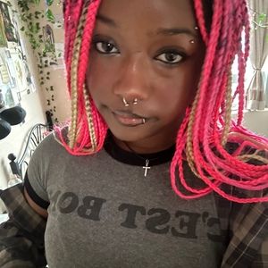Meet your Posher, Destini